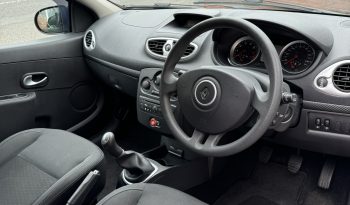 2010 Renault Clio full