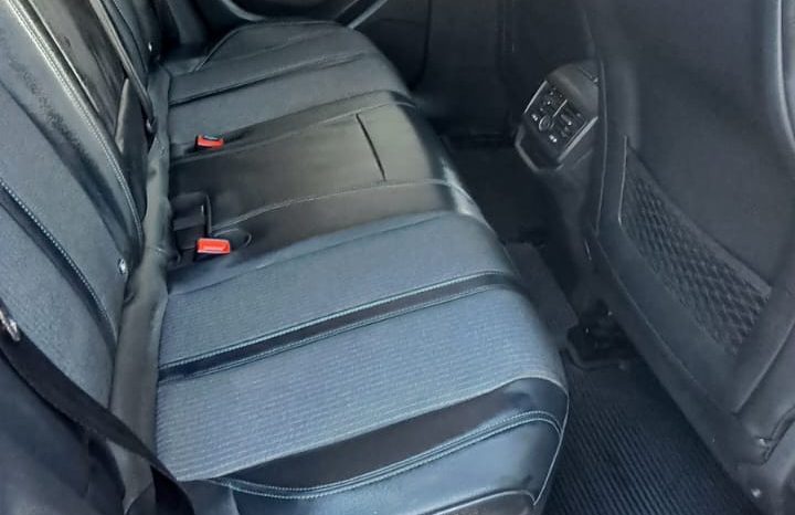 Peugeot 3008 full