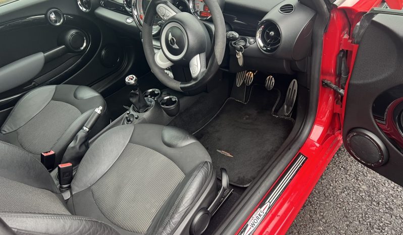 2010 MINI Cooper S full